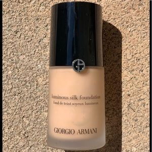 Armani luminous silk foundation 4.25
